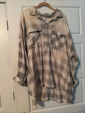 Old Navy Beige and Gray Plaid Button-Down Tunic Shirt